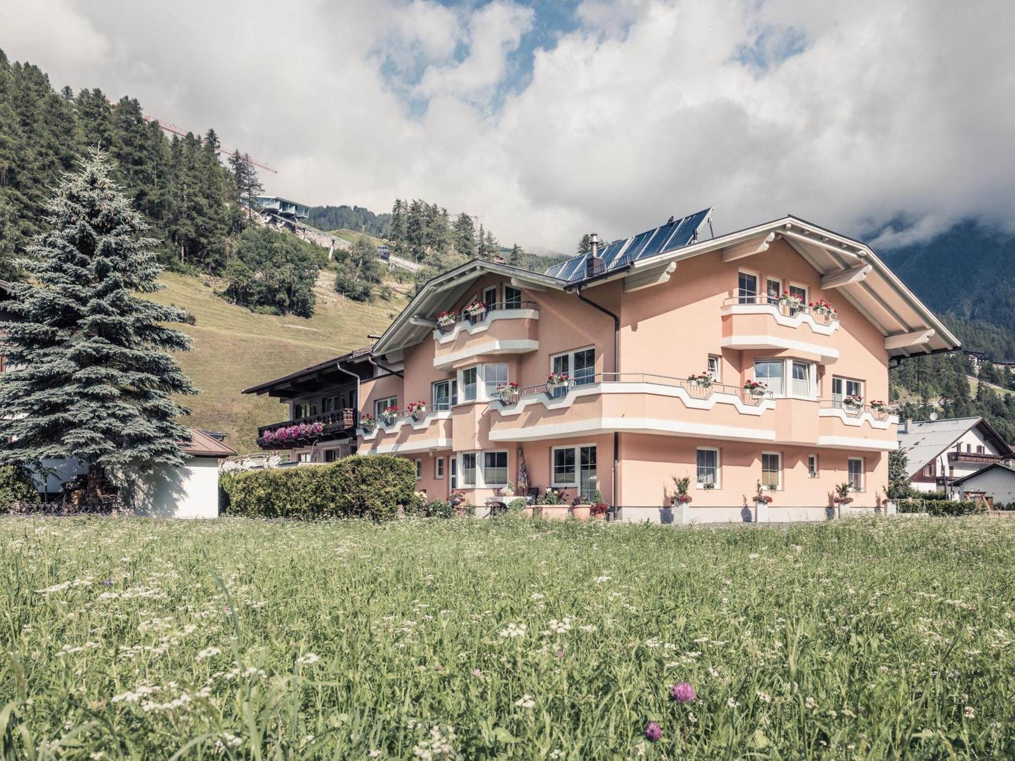 Tatte - Apartments Solden Luaran gambar
